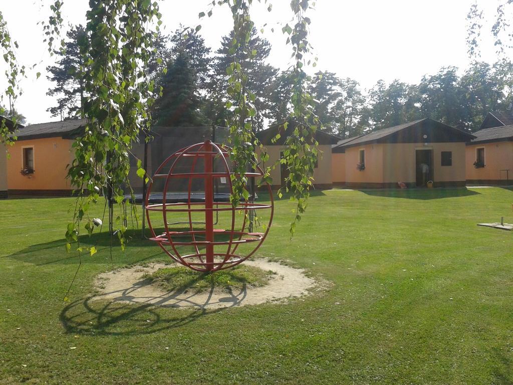 Sportcentrum Dvorak Hluboká nad Vltavou Buitenkant foto